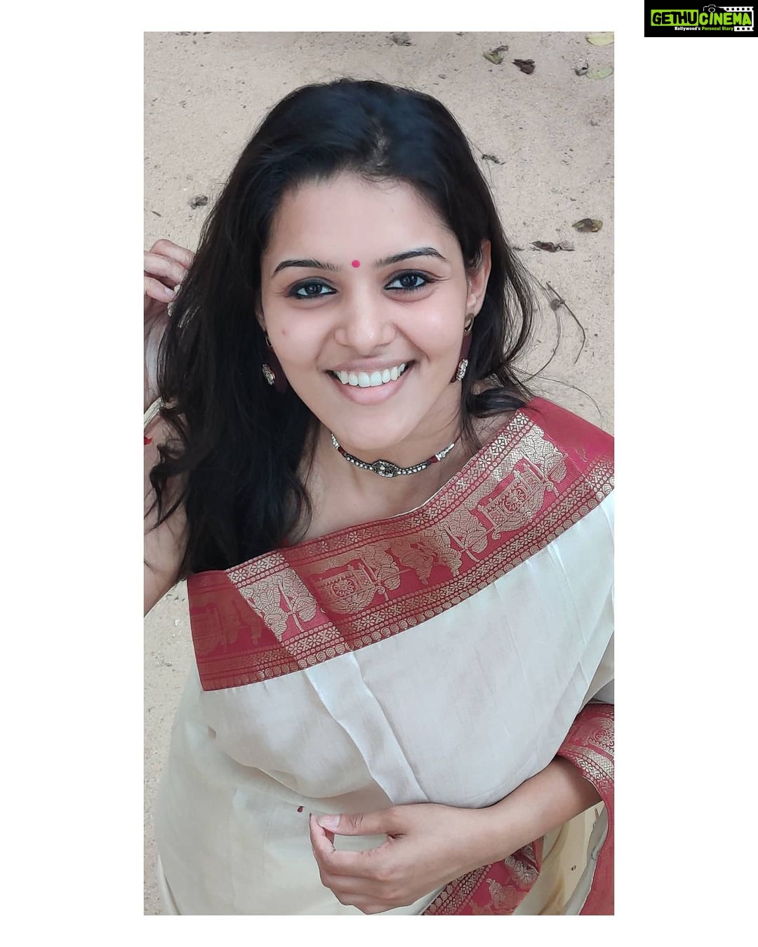 Swathishta Krishnan Instagram - ❤️❤️ . . . .