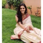 Swathishta Krishnan Instagram - Nallaoru nalekhu veendi vedum veedum vishu ashamsakal 😊❤️