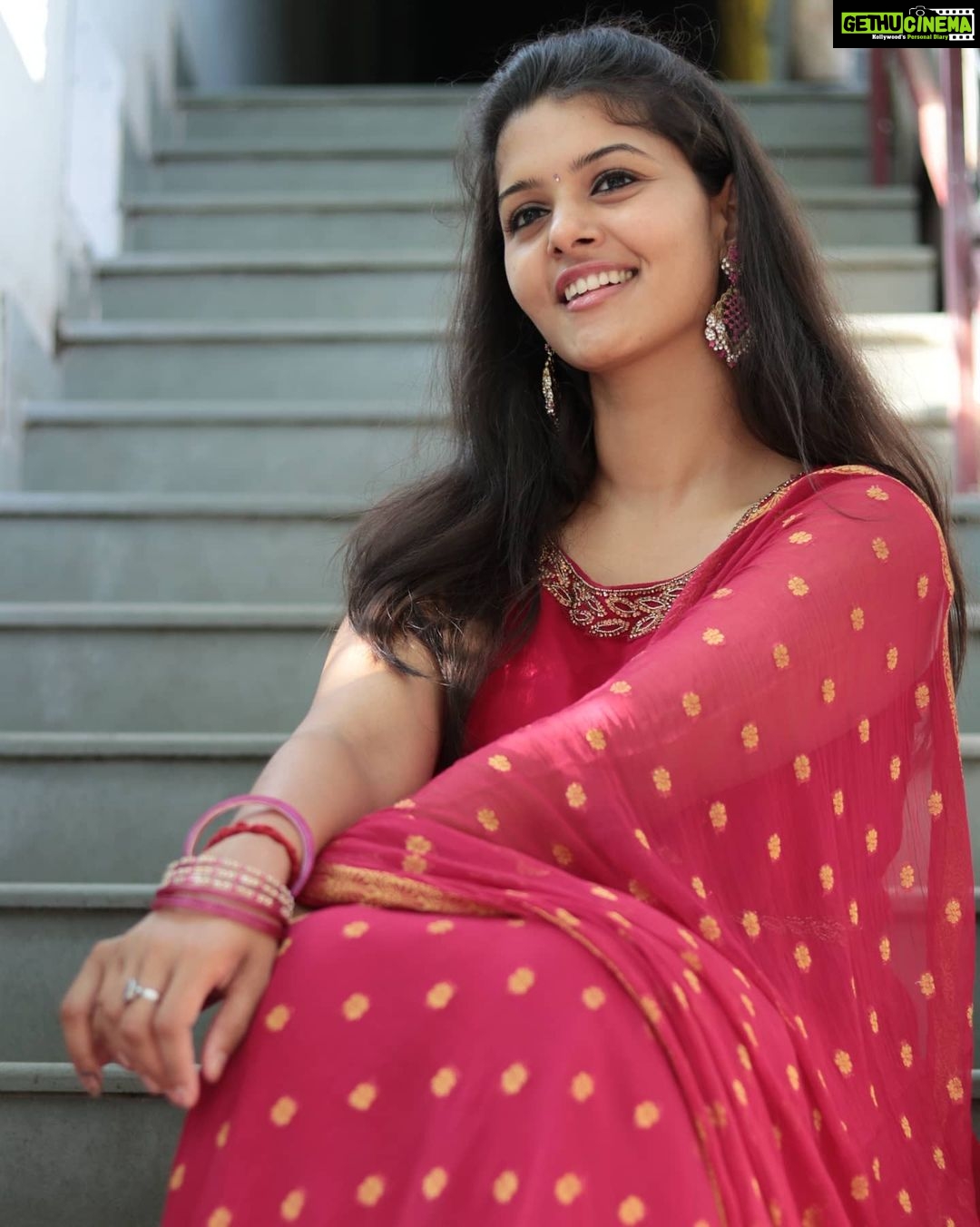 Swathishta Krishnan Instagram - ♥️♥️ Outfit : @instorefashions Captured by @varuun.jpg . . . . .