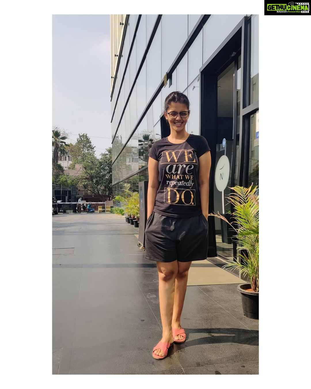 Swathishta Krishnan Instagram - Sun koluthing 😆🌞🌞 . . . . .