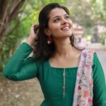 Swathishta Krishnan Instagram - Sometimes I just look up SMILE and Say " I know it was you " 😊 . . Pc @hakunamatata_sai ❣️ this series has no end I guess 😉😉 . . . .