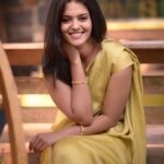Swathishta Krishnan Instagram - ✨✨✨Happy Diwali ✨✨ . . . Wearing @thoorigaiie @thoorigaikabilan Captured by @vijayvendhan Makeover @varsha_bridalmakeover . . . . .#smiling#behindwoods #behindwoodsgoldmedals #tamilactors #indiaglitztelugu #malayalamcinemas #malayalammoviesongs #mollywood #telugucinema #tamil #kollywoodmovie #jewellery #gowns #bluegown #tiktokgirls #tamilheroines #behindwoods #behindwoodsgoldmedals#malayalamsongs #malayalamcinema #malayalamsongs #malayalam #malayalamheroines #malayalammonday #kollywoodqueen #behindwoods #indiaglitzmalayalam #asianet