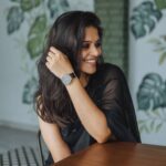 Swathishta Krishnan Instagram - Lightening up this Diwali with my all new @danielwellington watch✨ Love how versatile the watch is and can be styles in so many ways. A perfect give for pampering yourselves or even your loved ones. Shop any two products and get a 10% off. Plus, use my code DWSWATHI to avail an extra 15% benefit. . . . . #DWali #Danielwellington💫💥 . . . Captured by @jb__jonathan Location @mokkacafettk @mokka__cafe . . .