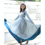 Swathishta Krishnan Instagram - Chin up , butter cup :)) . . . . Thank you @instorefashions for this lovely long anarkali kurta 💙💙 PC @varuun.jpg . . . .