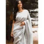 Swathishta Krishnan Instagram - Pc @vicky___075photography ❤️ Edit @mikkie_photographhy ❤️ Wardrobe n styling @mon_ni_zha ❤️ . . . . . ..#behindwoods #behindwoodsgoldmedals #tamilactors #indiaglitztelugu #malayalamcinemas #malayalammoviesongs #mollywood #telugucinema #tamil #kollywoodmovie #jewellery #gowns #bluegown #tiktokgirls #tamilheroines #behindwoods #behindwoodsgoldmedals#malayalamsongs #malayalamcinema #malayalamsongs #malayalam #malayalamheroines #malayalammonday #kollywoodqueen #behindwoods #indiaglitzmalayalam #asianet