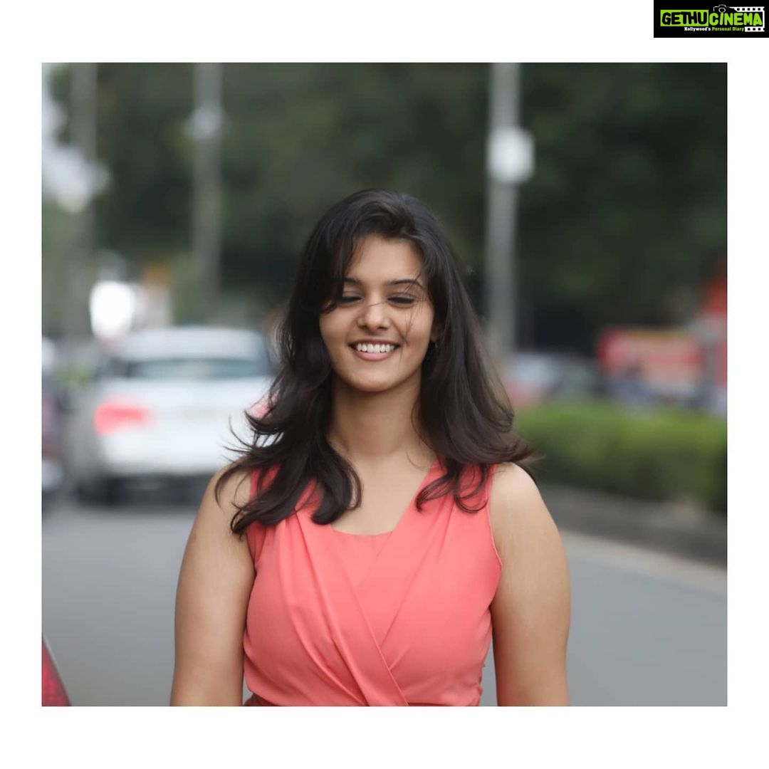 Swathishta Krishnan Instagram - BLING βοΈπ« #throwbackseries . . . . . Wearing @blendinstyle Captured by @arunprasath_photography . . . . . #throwbackseries ..#behindwoods #behindwoodsgoldmedals #tamilactors #indiaglitztelugu #malayalamcinemas #malayalammoviesongs #mollywood #telugucinema #tamil #kollywoodmovie #jewellery #gowns #bluegown #tiktokgirls #tamilheroines #behindwoods #behindwoodsgoldmedals#malayalamsongs #malayalamcinema #malayalamsongs #malayalam #malayalamheroines #malayalammonday #kollywoodqueen #behindwoods #indiaglitzmalayalam #asianet