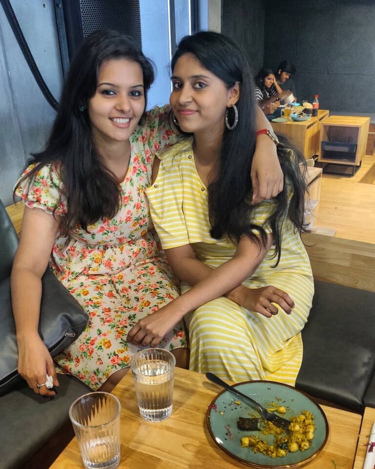 Swathishta Krishnan Instagram - Growing up is a pain...so stay the same ..💕💕💕Happy Birthday dja💕💕💕 .. Have a happy year ahead ... We are what we are ryt ??? ❤️ @sithulaksha