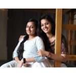 Swathishta Krishnan Instagram – Long time No see ❤️❤️ @swathirao2257 
PC @vicky___075photography .
.
.
.
#throwbackseries ..#behindwoods #behindwoodsgoldmedals #tamilactors
#indiaglitztelugu #malayalamcinemas #malayalammoviesongs #mollywood #telugucinema #tamil #kollywoodmovie #jewellery #gowns #bluegown #tiktokgirls #tamilheroines #behindwoods #behindwoodsgoldmedals#malayalamsongs #malayalamcinema #malayalamsongs #malayalam #malayalamheroines #malayalammonday #kollywoodqueen #behindwoods #indiaglitzmalayalam #asianet