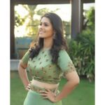 Swathishta Krishnan Instagram – Green 💚💚💚 Wearing @labelmana 
Captured by @varuun.jpg 
Makeover @jancymakeoverandhairdo .
.
.
.
.
..#behindwoods #behindwoodsgoldmedals #tamilactors
#indiaglitztelugu #malayalamcinemas #malayalammoviesongs #mollywood #telugucinema #tamil #kollywoodmovie #jewellery #gowns #bluegown #tiktokgirls #tamilheroines #behindwoods #behindwoodsgoldmedals#malayalamsongs #malayalamcinema #malayalamsongs #malayalam #malayalamheroines #malayalammonday #kollywoodqueen #behindwoods #indiaglitzmalayalam #asianet