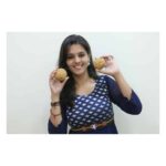 Swathishta Krishnan Instagram – A balanced diet in is having cookies in each hand ❤️❤️ Link in bio 😊
.
.
.
.
#instagood #desserts #sweets #buttercream #foodstagram #homebaking #tasty #yum #bakersofinstagram #cakeart #bakinglove #birthday #foodblogger #backen #pastrychef #chocolatecake #f #christmascookies #glutenfree #sourdough #patisserie #feedfeed #cakedesign #chef #foodlover #fondant #sweettooth #brownies #grams
