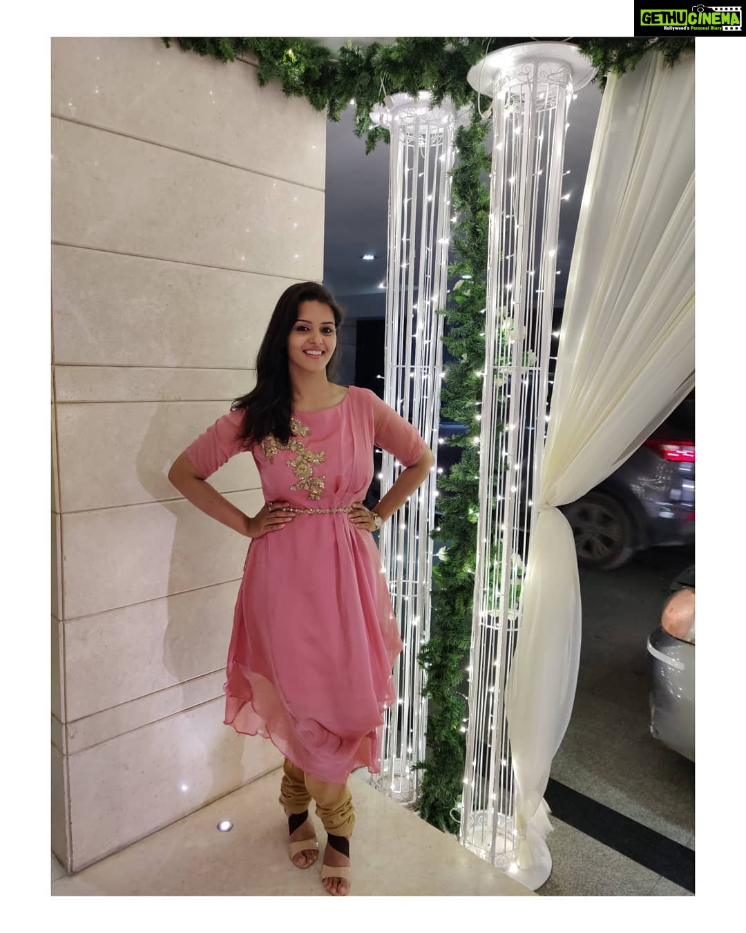 Swathishta Krishnan Instagram - Thank you @helo_tamilofficial @helo_indiaofficial for this sweet gesture for 100k followers on heloapp❤️ Wearing this beautiful pink draped dress from @labelmana ❤️❤️ . . . . . ...#behindwoods #behindwoodsgoldmedals #tamilactors #indiaglitztelugu #malayalamcinemas #malayalammoviesongs #mollywood #telugucinema #tamil #kollywoodmovie #jewellery #gowns #bluegown #tiktokgirls #tamilheroines #behindwoods #behindwoodsgoldmedals#malayalamsongs #malayalamcinema #malayalamsongs #malayalam #malayalamheroines #malayalammonday #kollywoodqueen #behindwoods #indiaglitzmalayalam #asianet