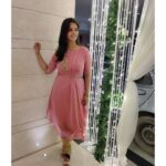 Swathishta Krishnan Instagram – Thank you @helo_tamilofficial @helo_indiaofficial  for this sweet gesture for 100k followers on heloapp❤️ Wearing this beautiful pink draped dress  from @labelmana ❤️❤️
.
.
.
.
.
…#behindwoods #behindwoodsgoldmedals #tamilactors
#indiaglitztelugu #malayalamcinemas #malayalammoviesongs #mollywood #telugucinema #tamil #kollywoodmovie #jewellery #gowns #bluegown #tiktokgirls #tamilheroines #behindwoods #behindwoodsgoldmedals#malayalamsongs #malayalamcinema #malayalamsongs #malayalam #malayalamheroines #malayalammonday #kollywoodqueen #behindwoods #indiaglitzmalayalam #asianet