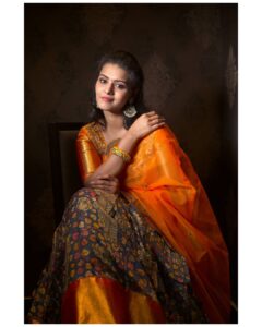 Swathishta Krishnan Instagram - May this festival of light fill ur life with the glow of joy and prosperity... HAPPY DIWALI Guys ❤️ . . Halfsaree by @aarna.label Makeover @artistrybysupriya Clicked by @thshooter Location @hamsa_chennai . .