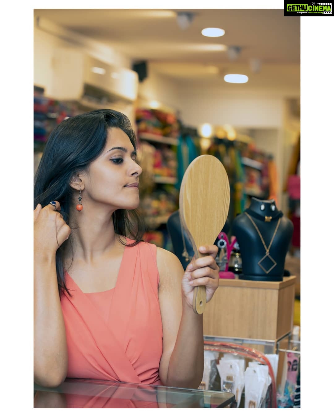 Swathishta Krishnan Instagram - ππ Earrings and outfit by @blendinstyle π₯° Photography @arunprasath_photography π₯° . . . . ......#behindwoods #behindwoodsgoldmedals #tamilactors #indiaglitztelugu #malayalamcinemas #malayalammoviesongs #mollywood #telugucinema #tamil #kollywoodmovie #jewellery #gowns #bluegown #tiktokgirls #tamilheroines #behindwoods #behindwoodsgoldmedals#malayalamsongs #malayalamcinema #malayalamsongs #malayalam #malayalamheroines #malayalammonday #kollywoodqueen #behindwoods #indiaglitzmalayalam #asianet