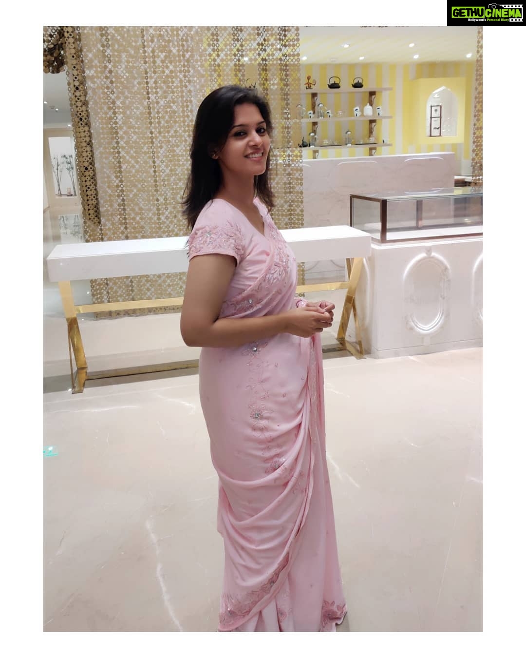 Swathishta Krishnan Instagram - Pink 🥰 @sathish_pro . . . . . ......#behindwoods #behindwoodsgoldmedals #tamilactors #indiaglitztelugu #malayalamcinemas #malayalammoviesongs #mollywood #telugucinema #tamil #kollywoodmovie #jewellery #gowns #bluegown #tiktokgirls #tamilheroines #behindwoods #behindwoodsgoldmedals#malayalamsongs #malayalamcinema #malayalamsongs #malayalam #malayalamheroines #malayalammonday #kollywoodqueen #behindwoods #indiaglitzmalayalam #asianet Crowne Plaza Chennai Adyar Park