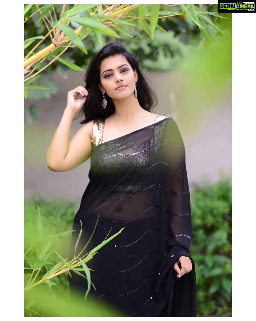 Swathishta Krishnan Instagram - Shot by @vijayvendhan Makeover @artistrybysupriya Blouse @labelmana . . . . . . . . ......#behindwoods #behindwoodsgoldmedals #tamilactors #indiaglitztelugu #malayalamcinemas #malayalammoviesongs #mollywood #telugucinema #tamil #kollywoodmovie #jewellery #gowns #bluegown #tiktokgirls #tamilheroines #behindwoods #behindwoodsgoldmedals#malayalamsongs #malayalamcinema #malayalamsongs #malayalam #malayalamheroines #malayalammonday #kollywoodqueen #behindwoods #indiaglitzmalayalam #asianet