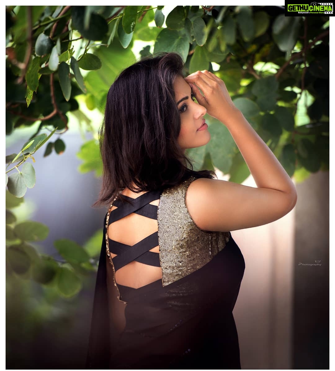 Swathishta Krishnan Instagram - Blouse @labelmana Makeover @artistrybysupriya Captured by @vijayvendhan . . . . ......#behindwoods #behindwoodsgoldmedals #tamilactors #indiaglitztelugu #malayalamcinemas #malayalammoviesongs #mollywood #telugucinema #tamil #kollywoodmovie #jewellery #gowns #bluegown #tiktokgirls #tamilheroines #behindwoods #behindwoodsgoldmedals#malayalamsongs #malayalamcinema #malayalamsongs #malayalam #malayalamheroines #malayalammonday #kollywoodqueen #behindwoods #indiaglitzmalayalam #asianet