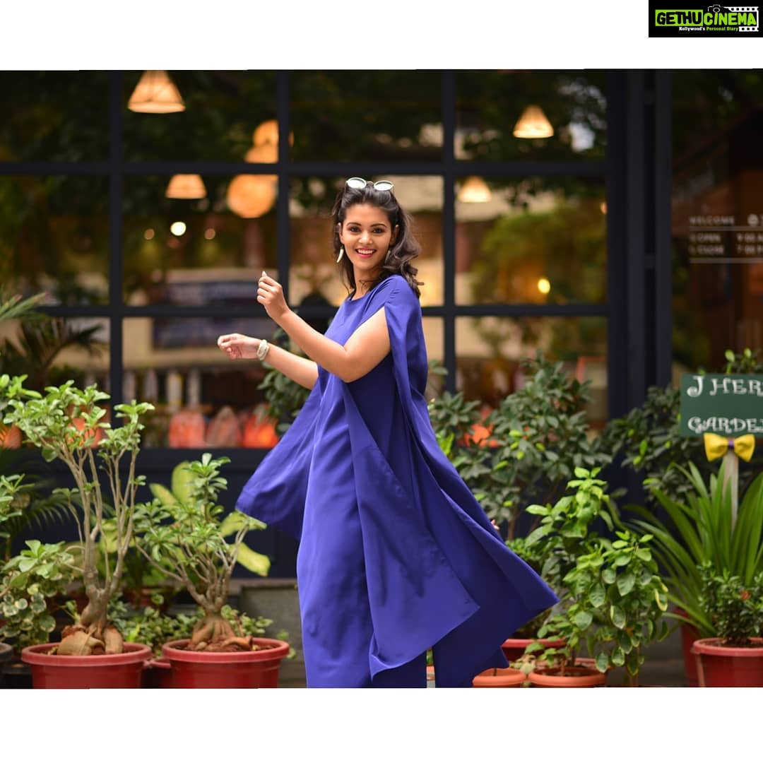 Swathishta Krishnan Instagram - Blue mornings 🥰 Outfit @ibhuvana.store MUA @vetrihairandmakeup Styling @stay__slay Photography @pk_views . . . ...#behindwoods #behindwoodsgoldmedals #tamilactors #indiaglitztelugu #malayalamcinemas #malayalammoviesongs #mollywood #telugucinema #tamil #kollywoodmovie #jewellery #gowns #bluegown #tiktokgirls #tamilheroines #behindwoods #behindwoodsgoldmedals#malayalamsongs #malayalamcinema #malayalamsongs #malayalam #malayalamheroines #malayalammonday #kollywoodqueen #behindwoods #indiaglitzmalayalam #asianet
