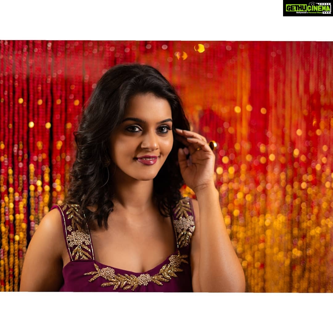 Swathishta Krishnan Instagram - Wearing @zingbi_multidesigner_store Makeover @b3bridalstudio Shot by @prathapchristopher . . . . ...#behindwoods #behindwoodsgoldmedals #tamilactors #indiaglitztelugu #malayalamcinemas #malayalammoviesongs #mollywood #telugucinema #tamil #kollywoodmovie #jewellery #gowns #bluegown #tiktokgirls #tamilheroines #behindwoods #behindwoodsgoldmedals#malayalamsongs #malayalamcinema #malayalamsongs #malayalam #malayalamheroines #malayalammonday #kollywoodqueen #behindwoods #indiaglitzmalayalam #asianet
