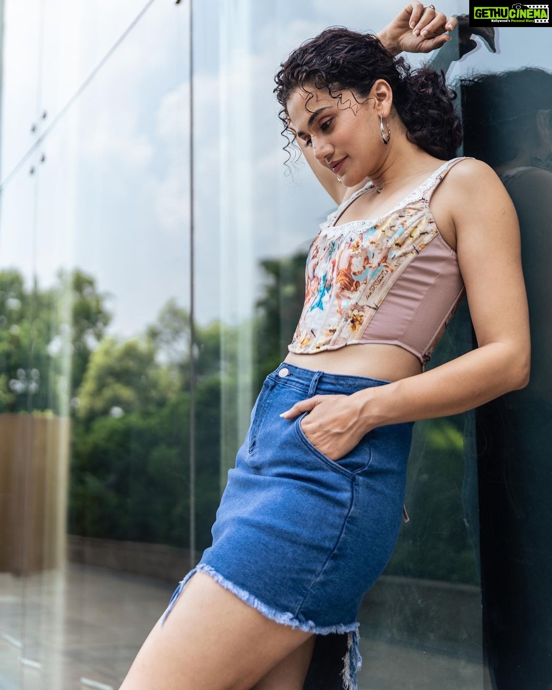 Taapsee Pannu Instagram - Laid back thinker mode …. #ShabaashMithu this Friday ! #FridayFeverReturns