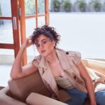 Taapsee Pannu Instagram - 🐴 Photographed by: Ajay Kadam (@kadamajay ) Styled by: Lakshmi Lehr (@lakshmilehr ) Hair: Amit Thakur (@amitthakur_hair ) Make-up: Guia Bianchi (@guyguia ) Art Director: Sujitha Pai (@sujithapai ) Interviewed by: Anuradha Choudhary (@anewradha ) Filmfare Editorial: Mayukh Majumdar (@mayuxkh ), Ashwini Pote (@ash_pote ) Media Consultant: Universal Communications (@universal_communications )