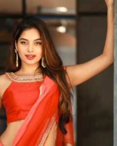 Tanya Hope Instagram - Really jus tryna mind my own business n stay outta trouble 😁😁