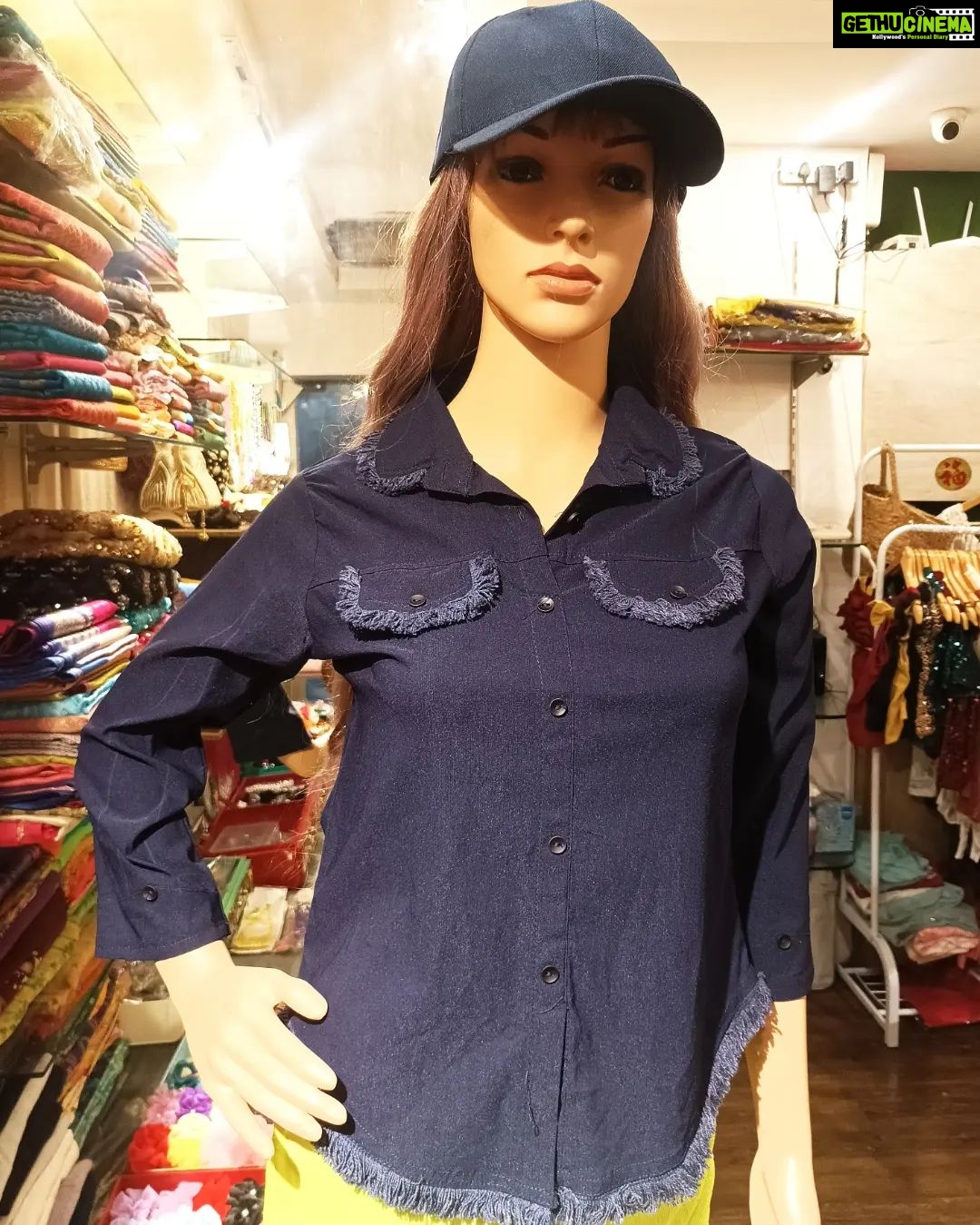 Vanitha Vijayakumar Instagram - Stylish women's slim fit denim shirt type top ripped at the raw edges👚 swipe left to see available colors🤳Dm for price & details📩 #vanithavijaykumarstyling #outfitoftheday #outfit #outfits #women #womensfashion #girl #girls #style #styling #stylist #fashion #ootd #picoftheday #pictureoftheday #dress #accessories #makeover #onlineshopping #onlineshop #boutique #boutiqueshopping #boutiquefashion Khader Nawaz Khan Road