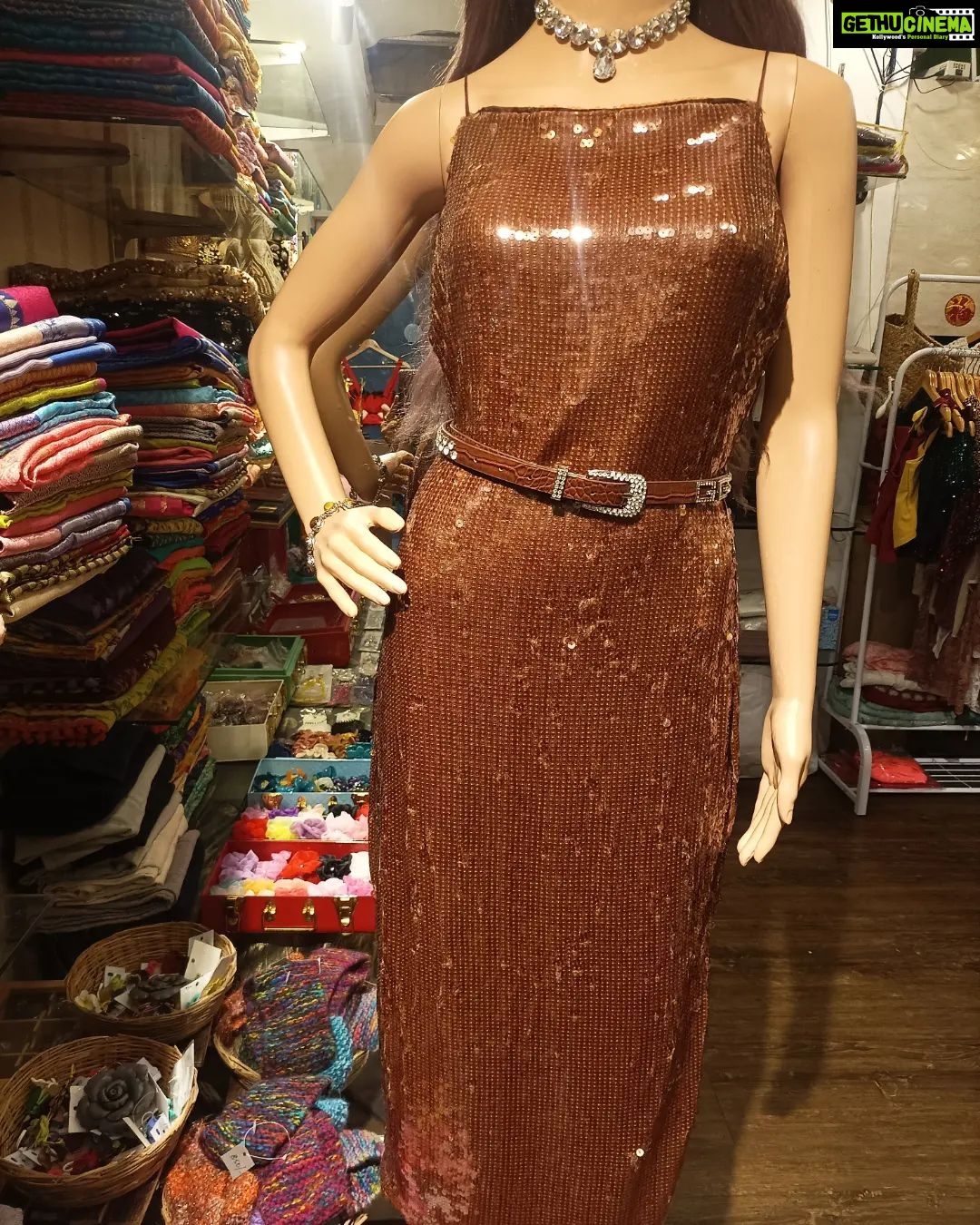 Vanitha Vijayakumar Instagram - Our gorgeous bronze sequin glitter bloom dress will put u in the spotlight with it's sleeveless spaghetti straps with sequins all throughout & knee-length side vent detail✴️ #vanithavijaykumarstyling #outfitoftheday #outfit #outfits #women #womensfashion #girl #girls #style #styling #stylist #fashion #ootd #picoftheday #pictureoftheday #dress #accessories #makeover #onlineshopping #onlineshop #boutique #boutiqueshopping #boutiquefashion Khader Nawaz Khan Road