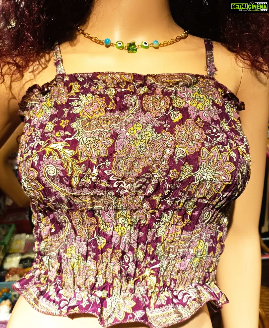 Vanitha Vijayakumar Instagram - Smocked tube top in gathered floral print🍁 swipe left to see the available colors🤳🎨 Dm for price & details📩#vanithavijaykumarstyling #outfitoftheday #outfit #outfits #women #womensfashion #girl #girls #style #styling #stylist #fashion #ootd #picoftheday #pictureoftheday #dress #accessories #makeover #onlineshopping #onlineshop #boutique #boutiqueshopping #boutiquefashion Khader Nawaz Khan Road
