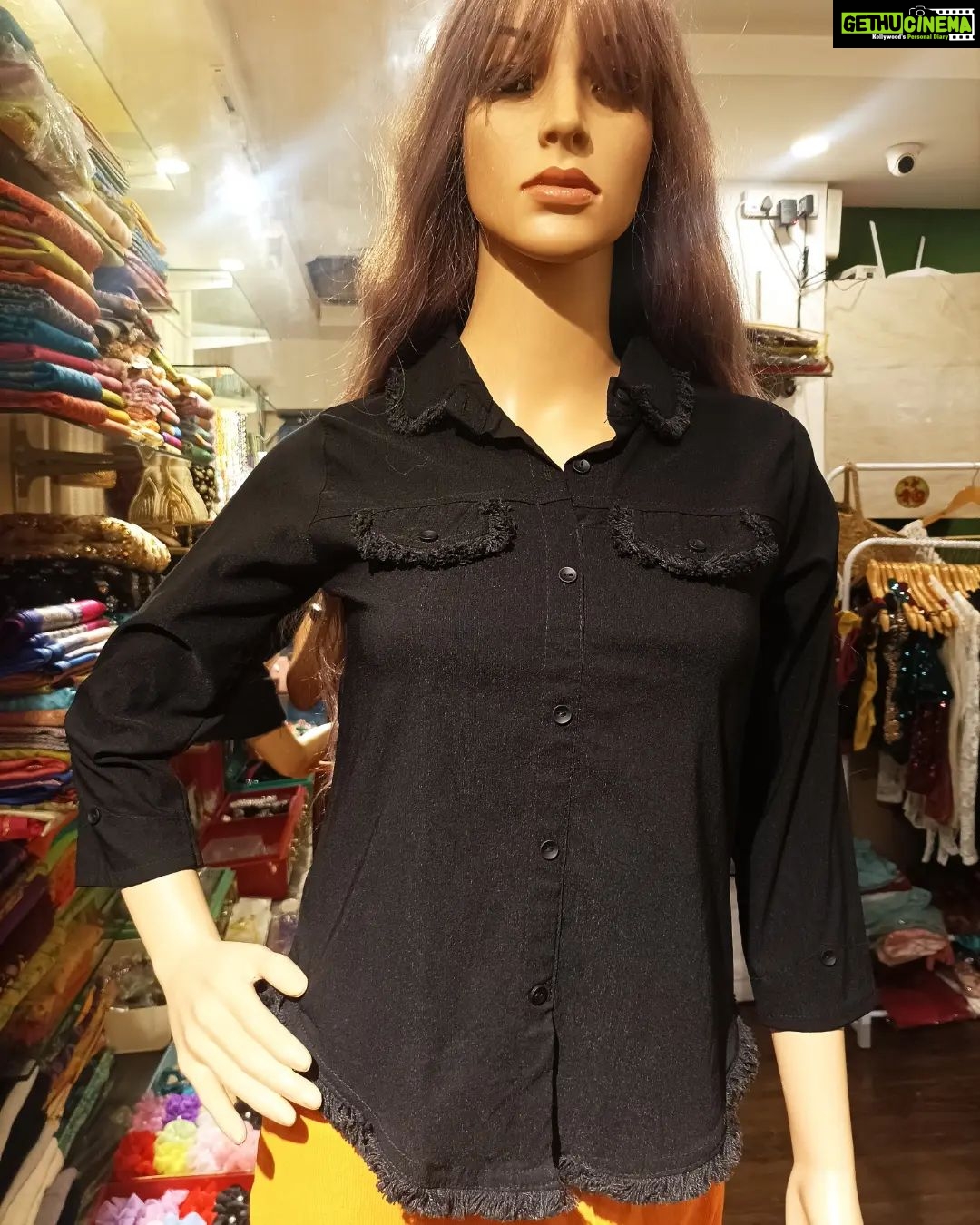 Vanitha Vijayakumar Instagram - Stylish women's slim fit denim shirt type top ripped at the raw edges👚 swipe left to see available colors🤳Dm for price & details📩 #vanithavijaykumarstyling #outfitoftheday #outfit #outfits #women #womensfashion #girl #girls #style #styling #stylist #fashion #ootd #picoftheday #pictureoftheday #dress #accessories #makeover #onlineshopping #onlineshop #boutique #boutiqueshopping #boutiquefashion Khader Nawaz Khan Road