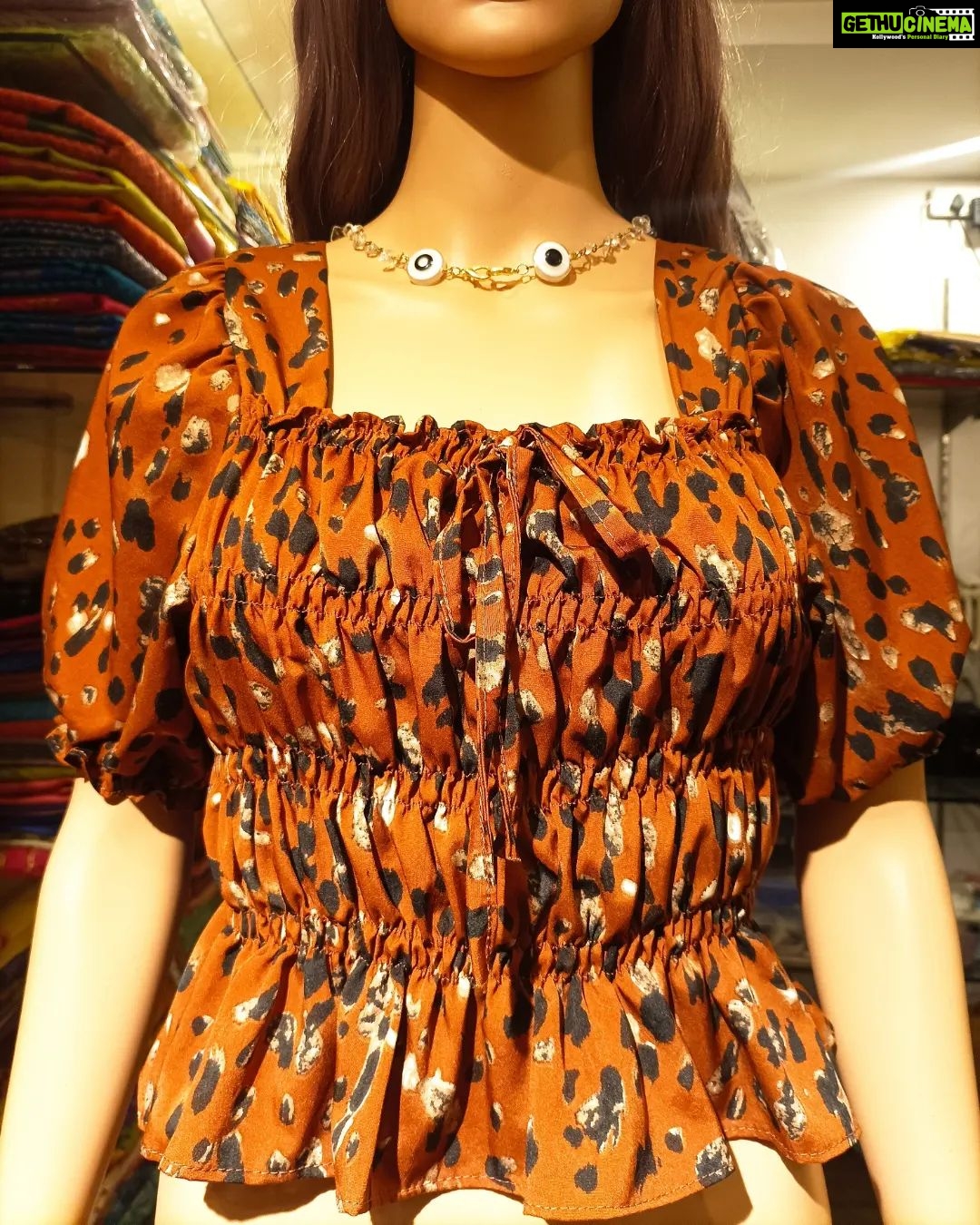 Vanitha Vijayakumar Instagram - Leopard print shirred top🐆 Swipe left to see the available colors🎨🤳 Buy this top in just 999/-💁🏻♀️ Offer is going on hurry up ladies🛒🛍 #vanithavijaykumarstyling #outfitoftheday #outfit #outfits #women #womensfashion #girl #girls #style #styling #stylist #fashion #ootd #picoftheday #pictureoftheday #dress #accessories #makeover #onlineshopping #onlineshop #boutique #boutiqueshopping #boutiquefashion Khader Nawaz Khan Road