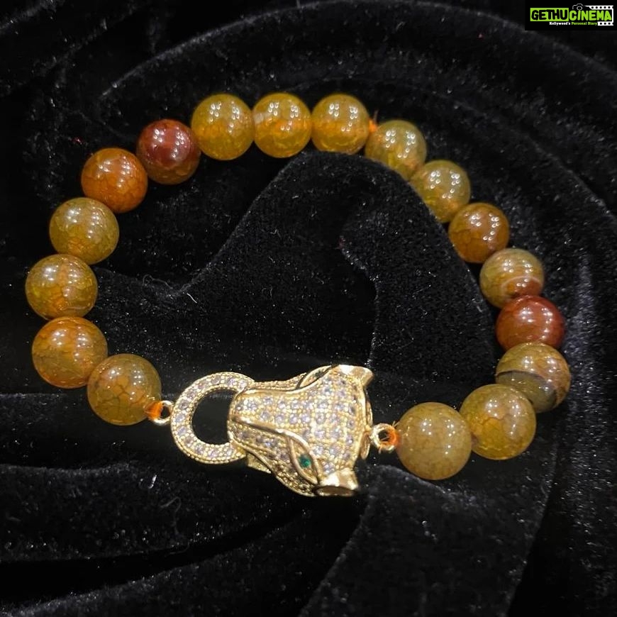 Vanitha Vijayakumar Instagram - The tiger bracelets represents the greatest earthly power, as well as protection over human life. It chases away the so-called "three disasters": fire, thieves and ghosts. Ancient Chinese people believed that tigers turned white after they have lived for five centuries and that tigers could live for an entire millennium🐯 Dm for price & details 📩#vanithavijaykumarstyling #outfitoftheday #outfit #outfits #women #womensfashion #girl #girls #style #goodluck #jewellery #fashion #auspiciousjewellery #picoftheday #pictureoftheday #fengushui #accessories #chinese #symbols #chinesesymbols #makeover #onlineshopping #onlineshop #chinesezodiac Khader Nawaz Khan Road