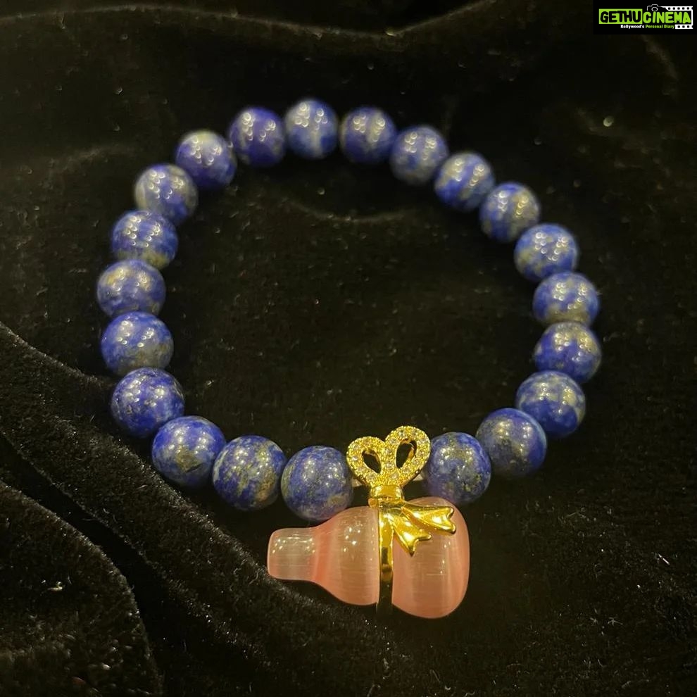 Vanitha Vijayakumar Instagram - Lapiz lazuli with wulou for health and long life to fight against any health hazards🏋♂️🤼♂️ Dm for price & details 📩#vanithavijaykumarstyling #outfitoftheday #outfit #outfits #women #womensfashion #girl #girls #style #goodluck #jewellery #fashion #auspiciousjewellery #picoftheday #pictureoftheday #fengushui #accessories #chinese #symbols #chinesesymbols #makeover #onlineshopping #onlineshop #chinesezodiac Khader Nawaz Khan Road