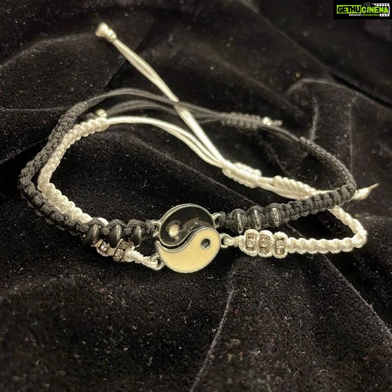 Vanitha Vijayakumar Instagram - Yin and yang bracelets for balance of energies in the universe☯️ Dm for price & details 📩#vanithavijaykumarstyling #outfitoftheday #outfit #outfits #women #womensfashion #girl #girls #style #goodluck #jewellery #fashion #auspiciousjewellery #picoftheday #pictureoftheday #fengushui #accessories #chinese #symbols #chinesesymbols #makeover #onlineshopping #onlineshop Khader Nawaz Khan Road