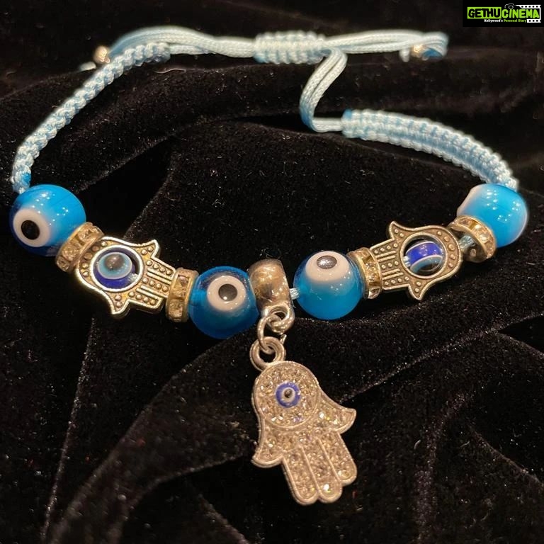 Vanitha Vijayakumar Instagram - Evil eye bracelets with the buddhas blessings protection against evil and negativity🧿 Dm for price & details 📩#vanithavijaykumarstyling #outfitoftheday #outfit #outfits #women #womensfashion #girl #girls #style #goodluck #jewellery #fashion #auspiciousjewellery #picoftheday #pictureoftheday #fengushui #accessories #chinese #symbols #chinesesymbols #makeover #onlineshopping #onlineshop Khader Nawaz Khan Road