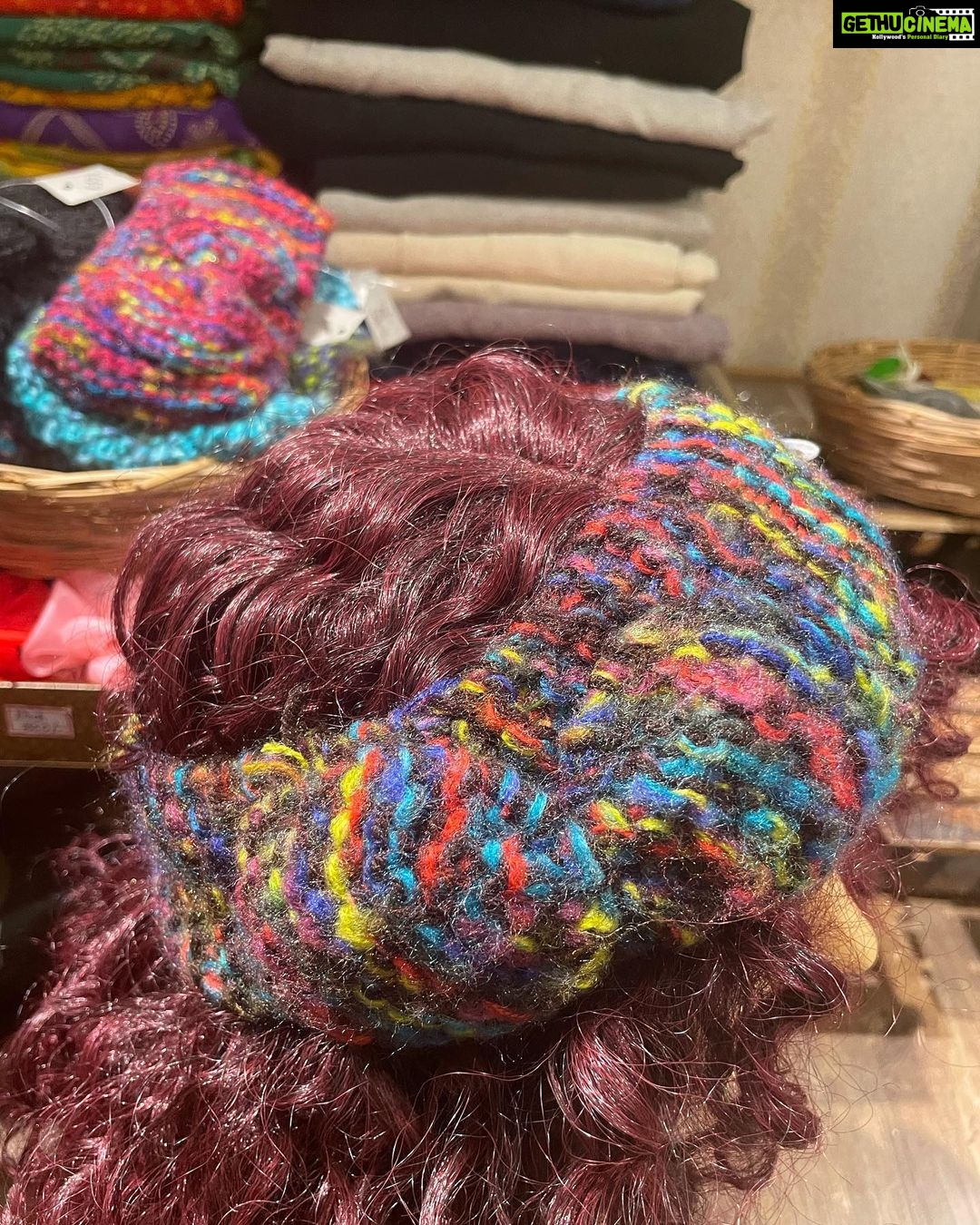 Vanitha Vijayakumar Instagram - Crochet Wool Head wraps✨ Dm for price! 🤍#vanithavijaykumarstyling #vanithavijaykumarstudios #outfitoftheday #outfit #outfits #women #womensfashion #girl #girls #style #styling #stylist #fashion #ootd #picoftheday #pictureoftheday #dress #accessories #makeover #onlineshopping #onlineshop #boutique #boutiqueshopping #boutiquefashion #headwrap #headwraps #headwarmer #beanie Khader Nawaz Khan Road