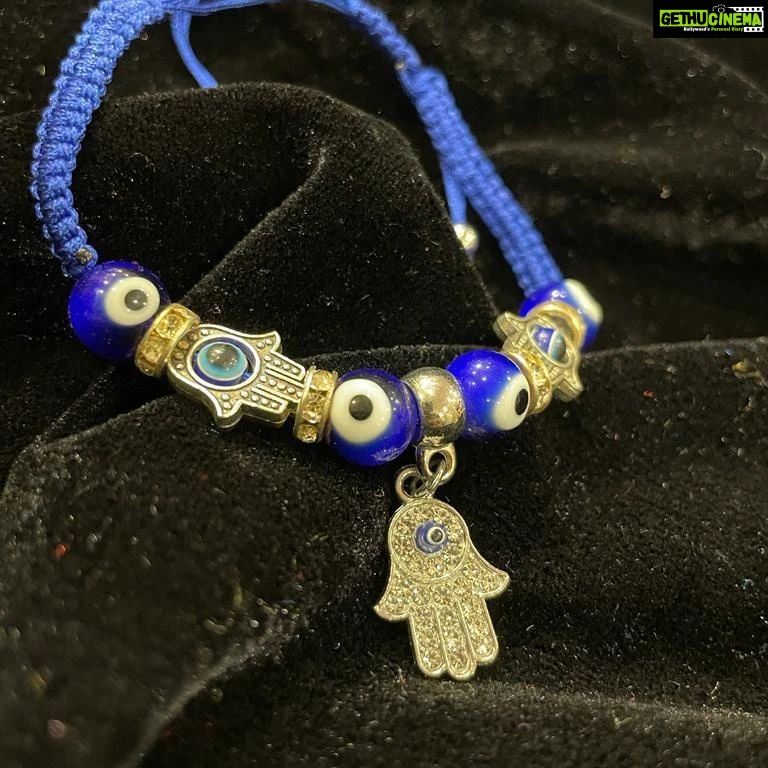 Vanitha Vijayakumar Instagram - Evil eye bracelets with the buddhas blessings protection against evil and negativity🧿 Dm for price & details 📩#vanithavijaykumarstyling #outfitoftheday #outfit #outfits #women #womensfashion #girl #girls #style #goodluck #jewellery #fashion #auspiciousjewellery #picoftheday #pictureoftheday #fengushui #accessories #chinese #symbols #chinesesymbols #makeover #onlineshopping #onlineshop Khader Nawaz Khan Road