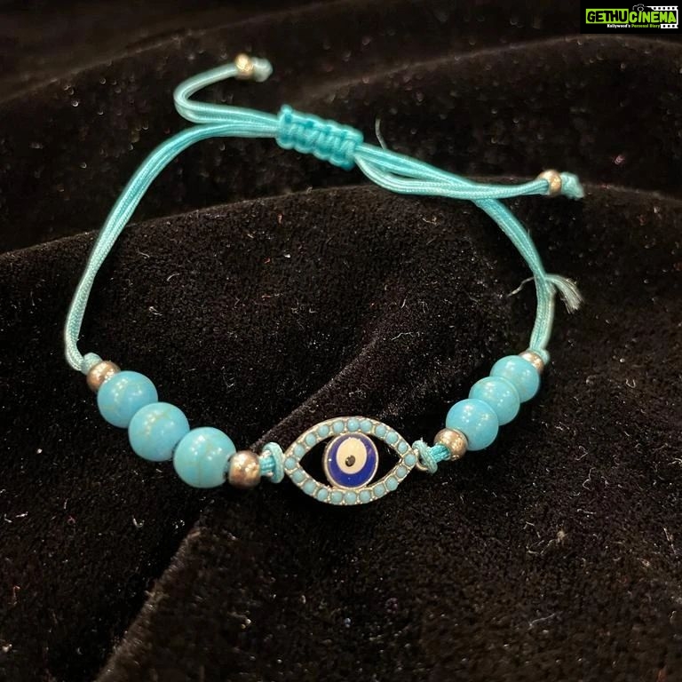 Vanitha Vijayakumar Instagram - Evil eye bracelets with the buddhas blessings protection against evil and negativity🧿 Dm for price & details 📩#vanithavijaykumarstyling #outfitoftheday #outfit #outfits #women #womensfashion #girl #girls #style #goodluck #jewellery #fashion #auspiciousjewellery #picoftheday #pictureoftheday #fengushui #accessories #chinese #symbols #chinesesymbols #makeover #onlineshopping #onlineshop Khader Nawaz Khan Road