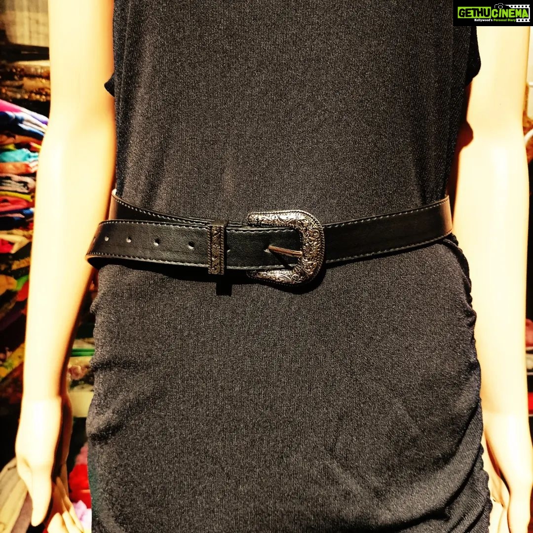 Vanitha Vijayakumar Instagram - Leather plaited belts, pearl buckle belts swipe to see the available colors & varieties💁♀️ Dm for price & details📩#vanithavijaykumarstyling #outfitoftheday #outfit #outfits #women #womensfashion #girl #girls #style #styling #stylist #fashion #ootd #picoftheday #pictureoftheday #dress #accessories #makeover #onlineshopping #onlineshop #boutique #boutiqueshopping #boutiquefashion Khader Nawaz Khan Road