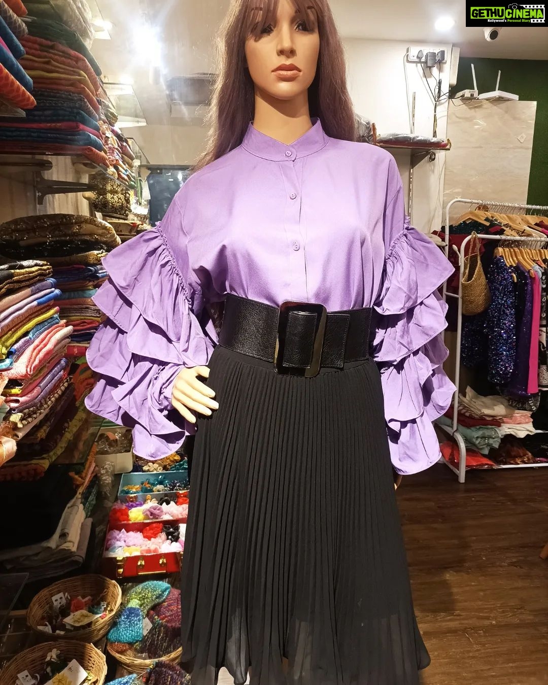 Vanitha Vijayakumar Instagram - Casual stand collar tiered ruffles bell sleeve shirt💜🤍🖤Dm for price & details📩 #vanithavijaykumarstyling #outfitoftheday #outfit #outfits #women #womensfashion #girl #girls #style #styling #stylist #fashion #ootd #picoftheday #pictureoftheday #dress #accessories #makeover #onlineshopping #onlineshop #boutique #boutiqueshopping #boutiquefashion Khader Nawaz Khan Road