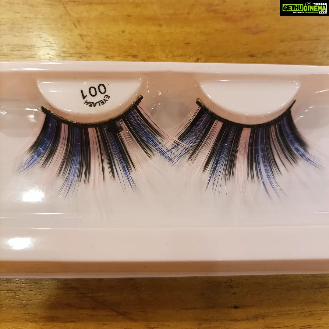 Vanitha Vijayakumar Instagram - Create a luscious look with our thick false eyelash extensions π Dm for price & details π©#vanithavijaykumarstyling #eyelashextensions #eyes #eyelashes #women #womensfashion #girl #girls #style #styling #stylist #fashion #ootd #picoftheday #pictureoftheday #dress #accessories #makeover #onlineshopping #onlineshop #boutique #boutiqueshopping #boutiquefashion Khader Nawaz Khan Road