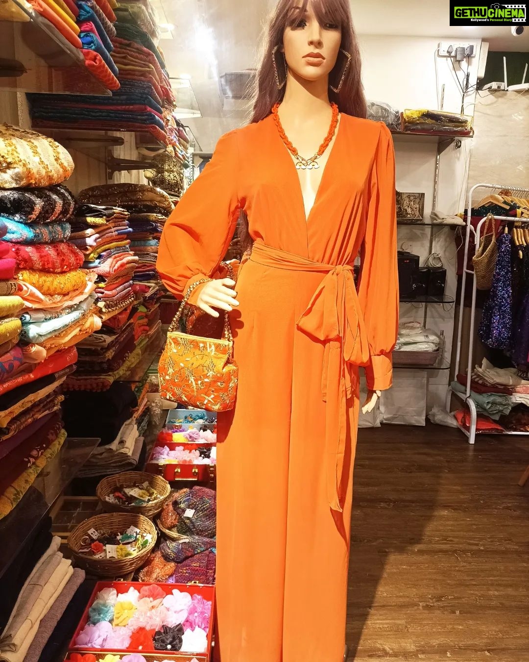 Vanitha Vijayakumar Instagram - Solid color wrap jumpsuit with self tie waist belt🧡 Dm us for price & details📩 #vanithavijaykumarstyling #outfitoftheday #outfit #outfits #women #womensfashion #girl #girls #style #styling #stylist #fashion #ootd #picoftheday #pictureoftheday #dress #accessories #makeover #onlineshopping #onlineshop #boutique #boutiqueshopping #boutiquefashion Khader Nawaz Khan Road