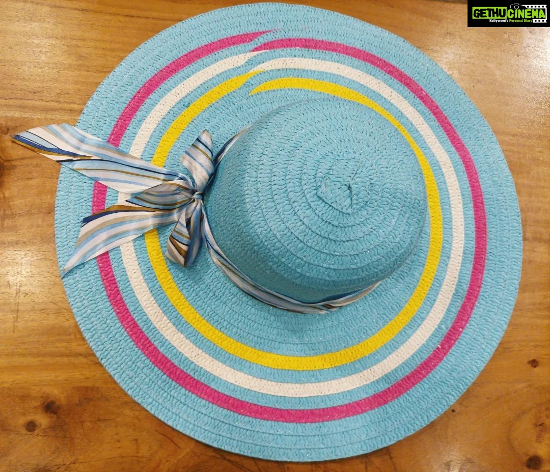 Vanitha Vijayakumar Instagram - Your new beachin' bestie🤠 women's classic wide brim sun hat👒 🤳swipe left to see the available colors & design's 🎨 Dm for price & details📩 #vanithavijaykumarstyling #outfitoftheday #outfit #outfits #women #womensfashion #girl #girls #style #styling #stylist #fashion #ootd #picoftheday #pictureoftheday #dress #accessories #makeover #onlineshopping #onlineshop #boutique #boutiqueshopping #boutiquefashion Khader Nawaz Khan Road
