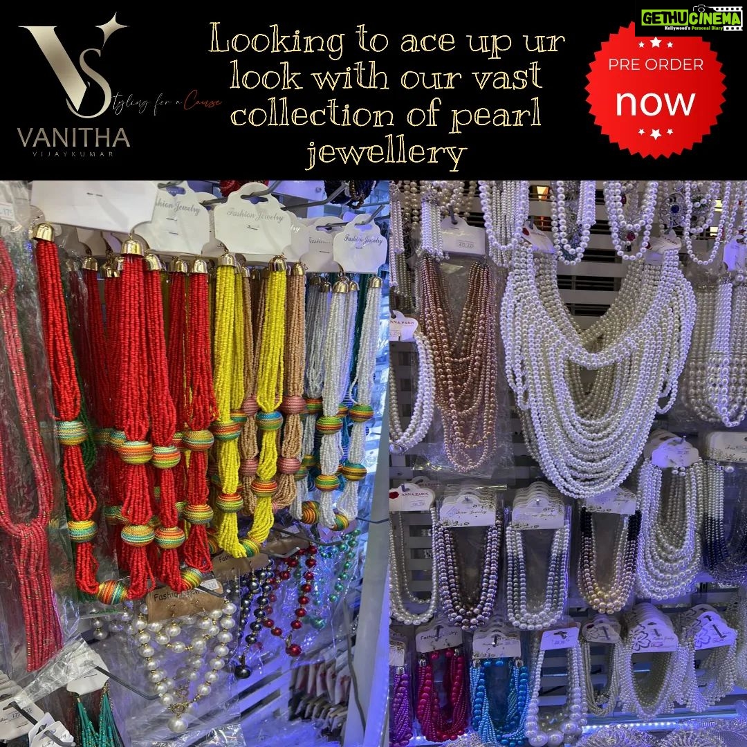 Vanitha Vijayakumar Instagram - Sizzling chunky pearl designs are put together from our vast collections especially for u📿 Pre-order these classy pearl necklaces to look elegant & dressy💃🏻 we have hundreds of stylish designs in every style,length & layers for u to choose from💁🏻♀️ Dm for price & details📩 #vanithavijaykumarstyling #outfitoftheday #outfit #outfits #women #womensfashion #girl #girls #style #styling #stylist #fashion #ootd #picoftheday #pictureoftheday #dress #accessories #makeover #onlineshopping #onlineshop #boutique #boutiqueshopping #boutiquefashion Khader Nawaz Khan Road