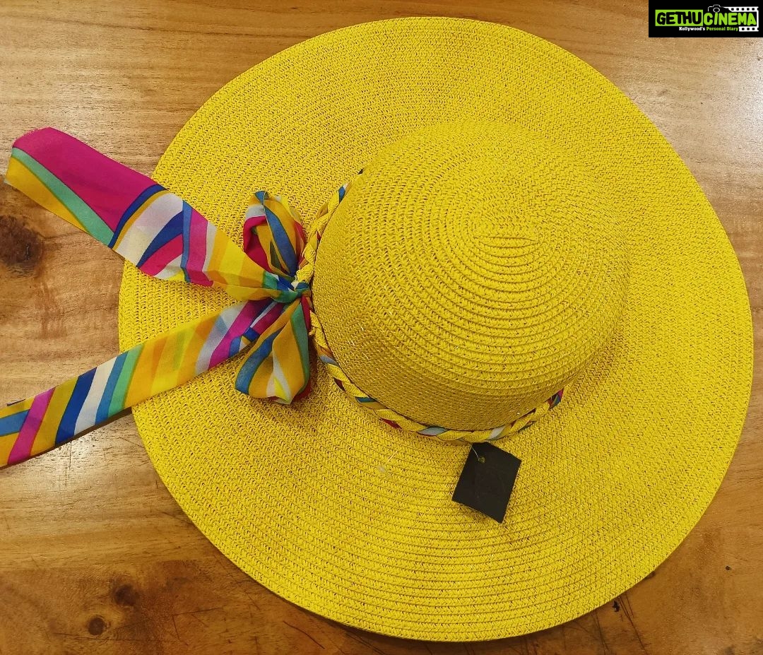 Vanitha Vijayakumar Instagram - Your new beachin' bestie🤠 women's classic wide brim sun hat👒 🤳swipe left to see the available colors & design's 🎨 Dm for price & details📩 #vanithavijaykumarstyling #outfitoftheday #outfit #outfits #women #womensfashion #girl #girls #style #styling #stylist #fashion #ootd #picoftheday #pictureoftheday #dress #accessories #makeover #onlineshopping #onlineshop #boutique #boutiqueshopping #boutiquefashion Khader Nawaz Khan Road
