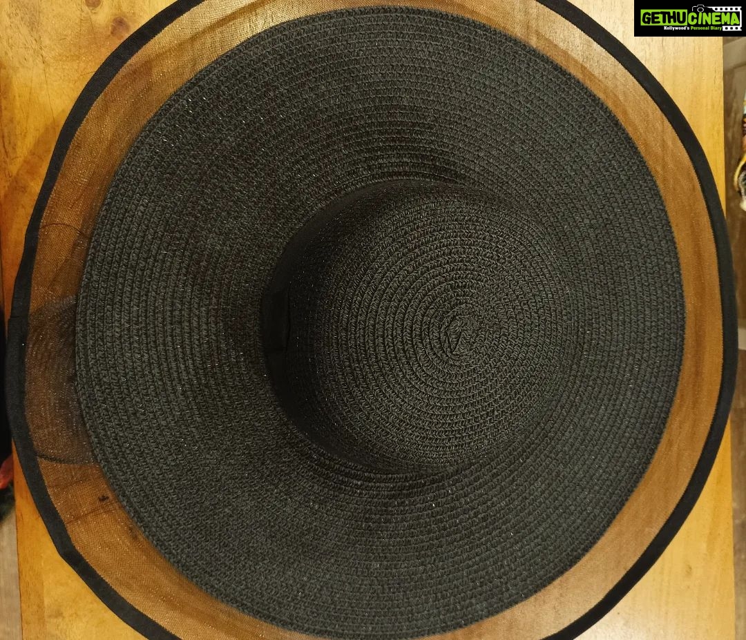 Vanitha Vijayakumar Instagram - Your new beachin' bestie🤠women's classic wide brim sun hat👒 🤳swipe left to see the available colors & design's 🎨 Dm for price & details📩 #vanithavijaykumarstyling #outfitoftheday #outfit #outfits #women #womensfashion #girl #girls #style #styling #stylist #fashion #ootd #picoftheday #pictureoftheday #dress #accessories #makeover #onlineshopping #onlineshop #boutique #boutiqueshopping #boutiquefashion Khader Nawaz Khan Road