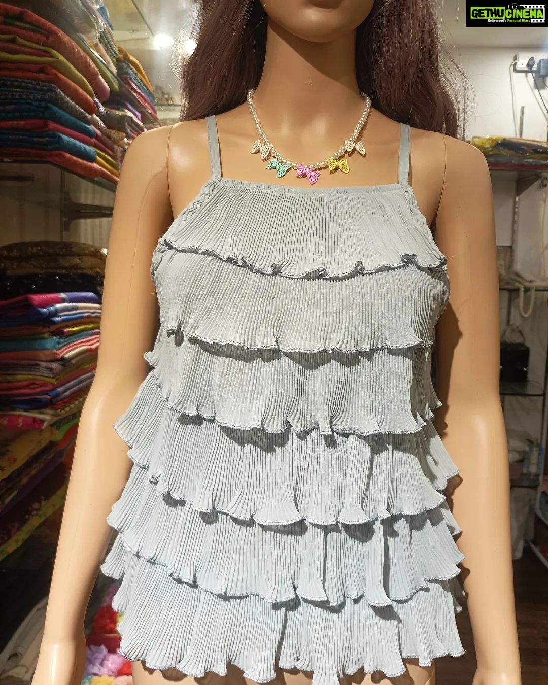 Vanitha Vijayakumar Instagram - Striped ruffle tiered top👕 swipe left to see the available colors🎨 Buy this tops in just 999/-💁🏻♀️ Offer is going on hurry up ladies🛒🛍 #vanithavijaykumarstyling #outfitoftheday #outfit #outfits #women #womensfashion #girl #girls #style #styling #stylist #fashion #ootd #picoftheday #pictureoftheday #dress #accessories #makeover #onlineshopping #onlineshop #boutique #boutiqueshopping #boutiquefashion Khader Nawaz Khan Road