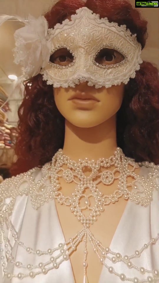 Vanitha Vijayakumar Instagram - ⚪ This pearle grandeur cape neck piece accessory will compliment your wedding dress👰♀️ ⚪ This kind of unique necklace for the shoulders can fit any sleeveless wedding dress. ⚪ Vintage inspired shoulder necklace is completely comfortable, functional & wearable. ⚪ A lovely addition to any wedding gown. ⚪ This pearl cape will make u feel like a queen in appearance it's all u need to make the ultimate statement. Dm for price & details 📩 #vanithavijaykumarstyling #entrepreneur #women #fashion #girls #business #chennai #ootdfashion #accessories #trending #life #party #girl #makeover #shopping #onlineshopping #onlineshop #style #outfits #outfit #store #makeover #reelsinstagram #reelitfeelit #reelsvideo #reels #reelkarofeelkaro #reelsindia #instagram Khader Nawaz Khan Road