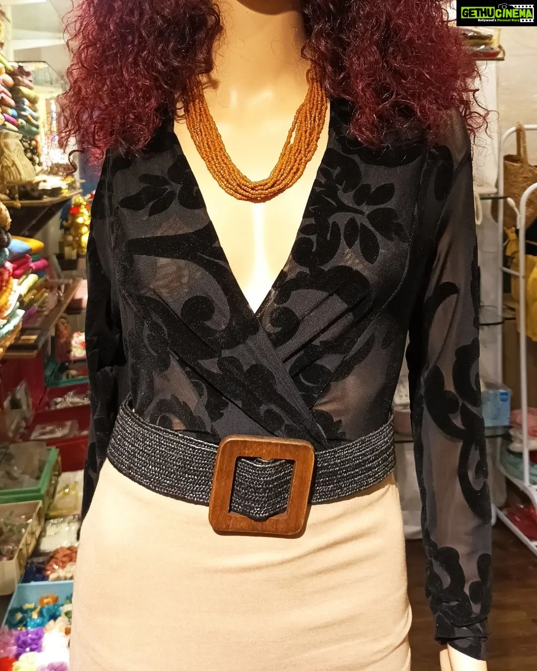 Vanitha Vijayakumar Instagram - ✴️ Bodysuit top helps u to accentuate the curves and looks great on ur figure... ✴️A bodysuit is normally tucked inside & u can wear it with mini skirts, high waisted palazzo pants, even u can wear it with ur sarees too... ✴️Bodysuits can hug your curves as the perfect foundation and on the top so u can pair with any bottoms u want... #vanithavijaykumarstyling #outfitoftheday #outfit #outfits #women #womensfashion #girl #girls #style #styling #stylist #fashion #ootd #picoftheday #pictureoftheday #dress #accessories #makeover #onlineshopping #onlineshop #boutique #boutiqueshopping #boutiquefashion Khader Nawaz Khan Road