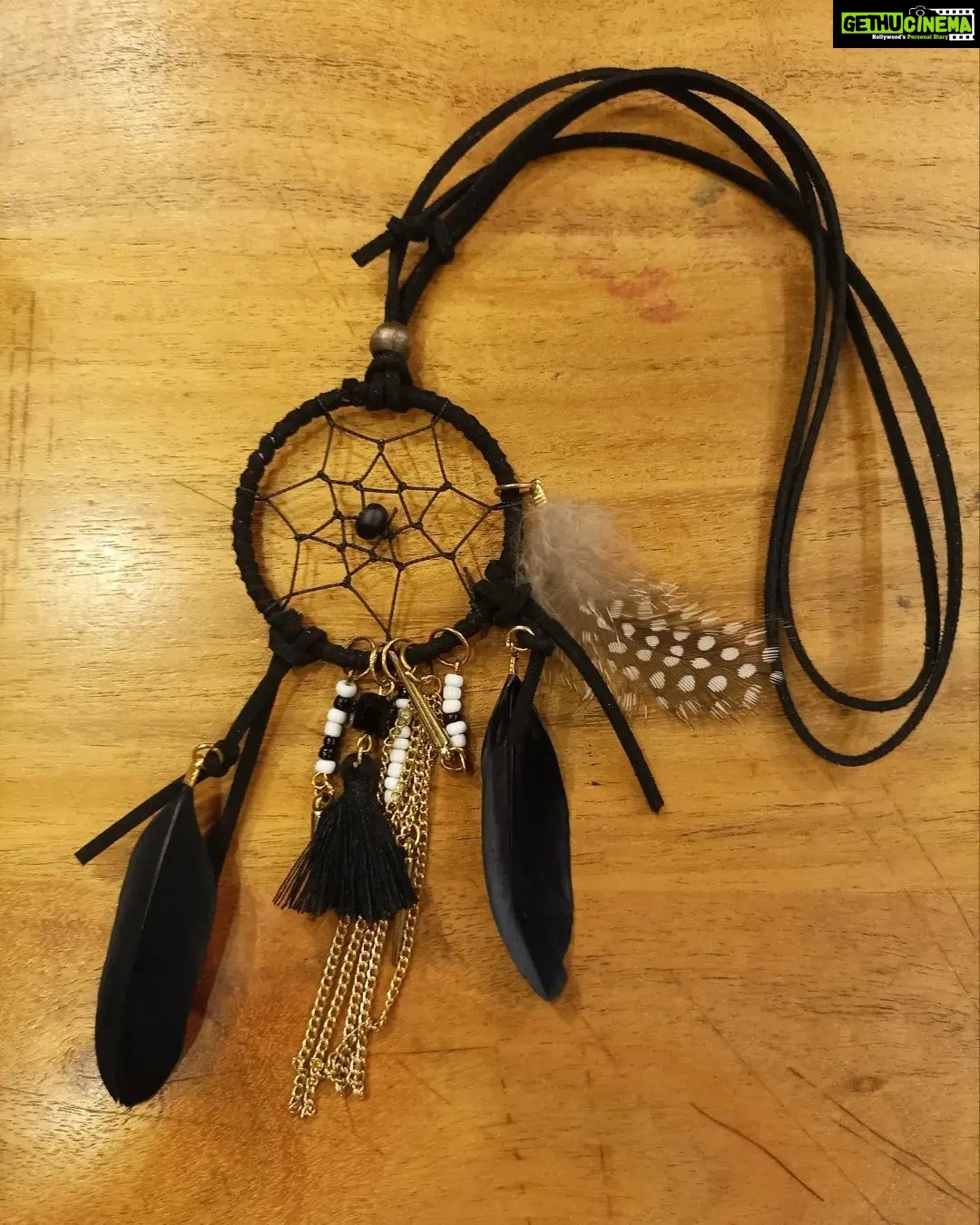 Vanitha Vijayakumar Instagram - Lucky dream catcher necklace🪶 Dm for price & details📩 #vanithavijaykumarstyling #outfitoftheday #outfit #outfits #women #womensfashion #girl #girls #style #styling #stylist #fashion #ootd #picoftheday #pictureoftheday #dress #accessories #makeover #onlineshopping #onlineshop #boutique #boutiqueshopping #boutiquefashion Khader Nawaz Khan Road